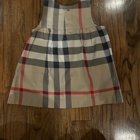 Burberry plaid dress size 18 months - Picture 6 of 8